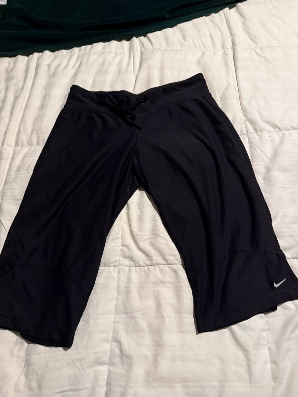 Nike Black Girls' Cropped Sweatpants Joggers